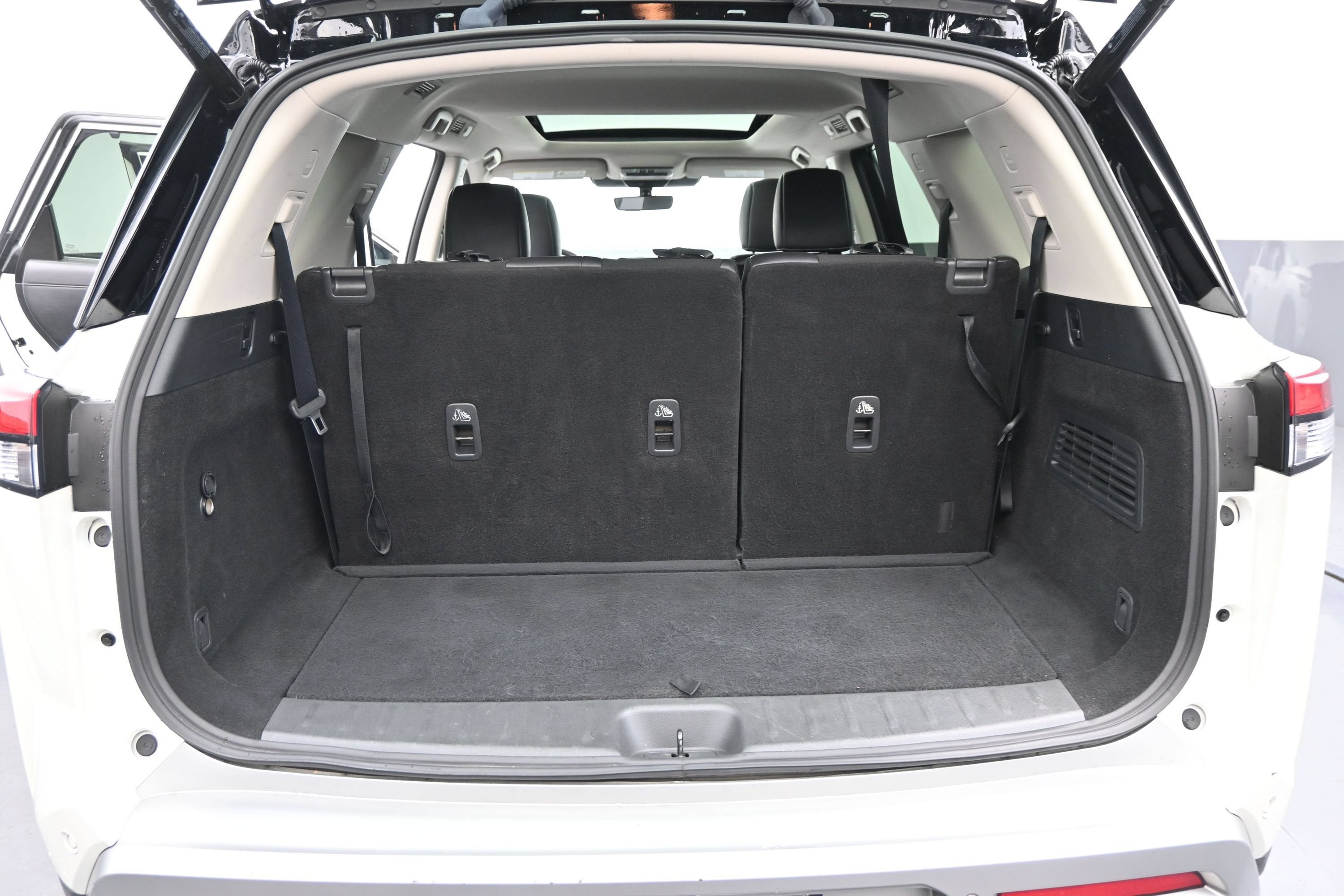 2024 Nissan Pathfinder SL FWD
