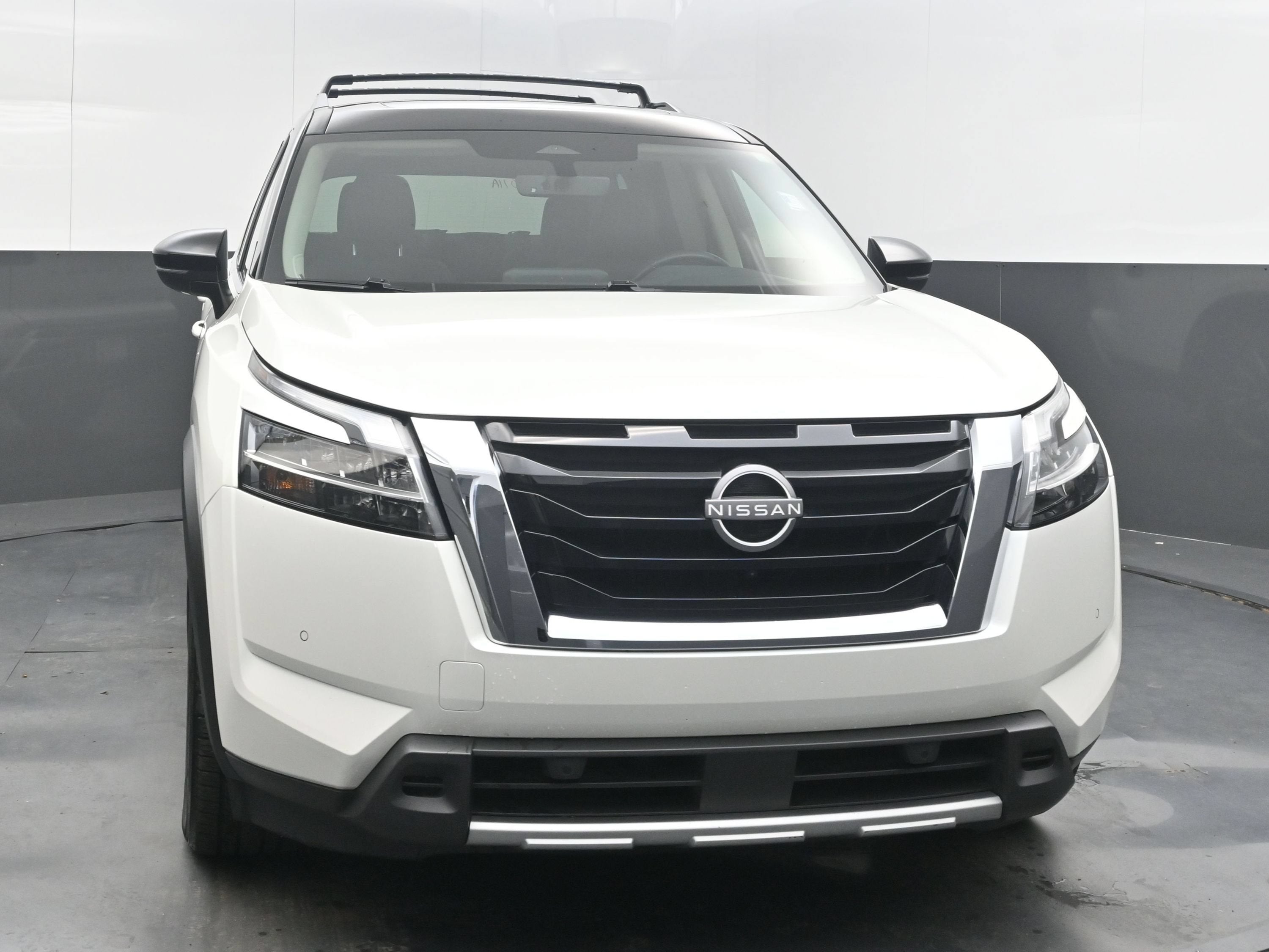 2024 Nissan Pathfinder SL FWD