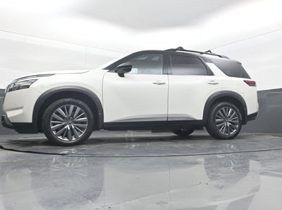 2024 Nissan Pathfinder SL FWD