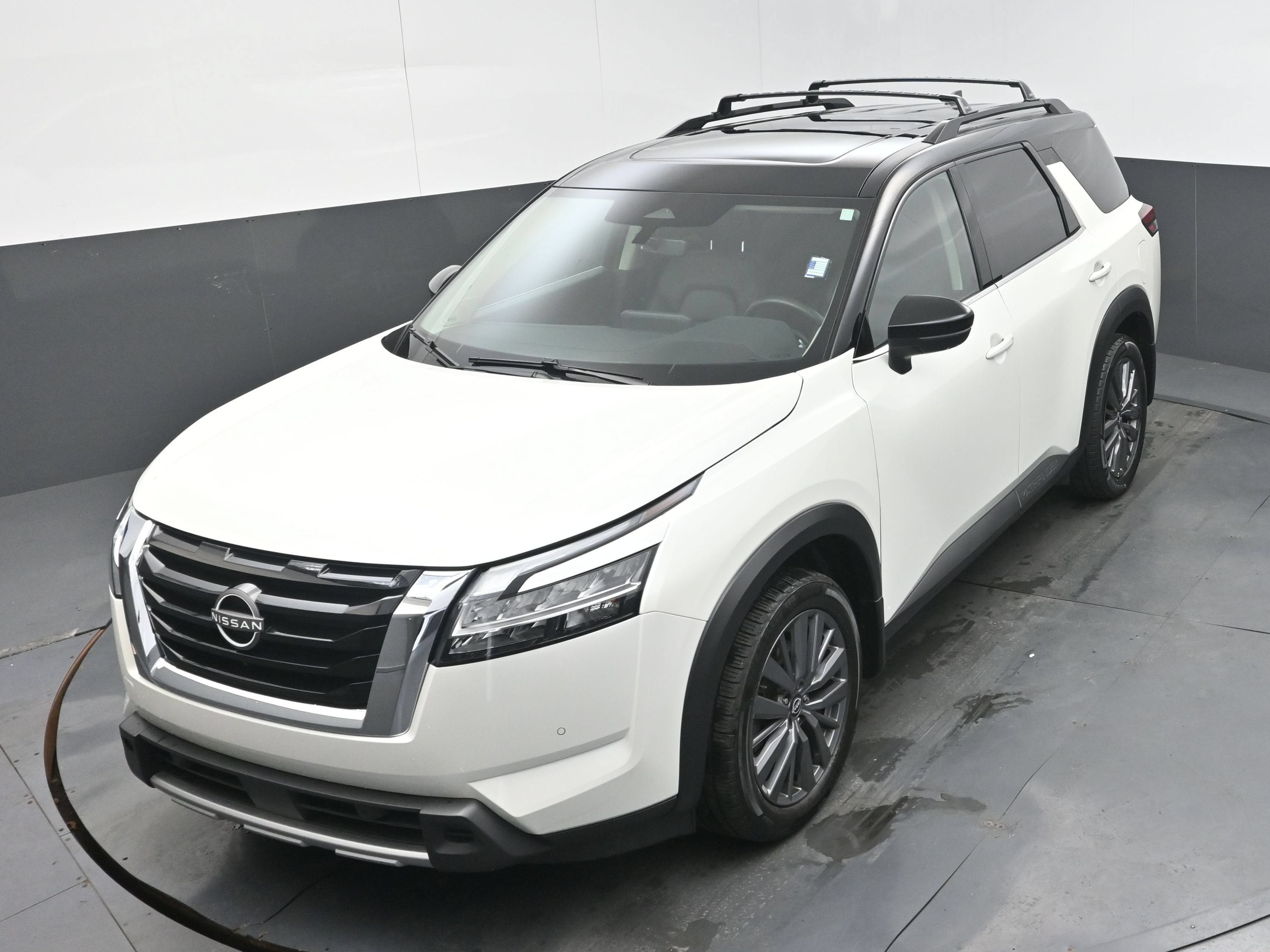 2024 Nissan Pathfinder SL FWD