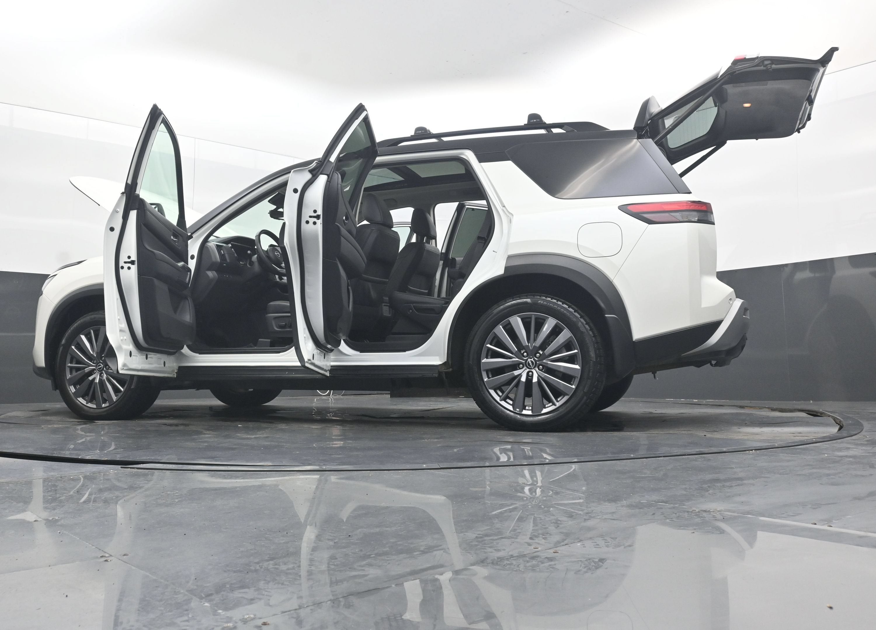 2024 Nissan Pathfinder SL FWD
