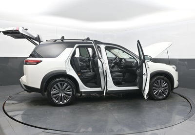 2024 Nissan Pathfinder SL FWD