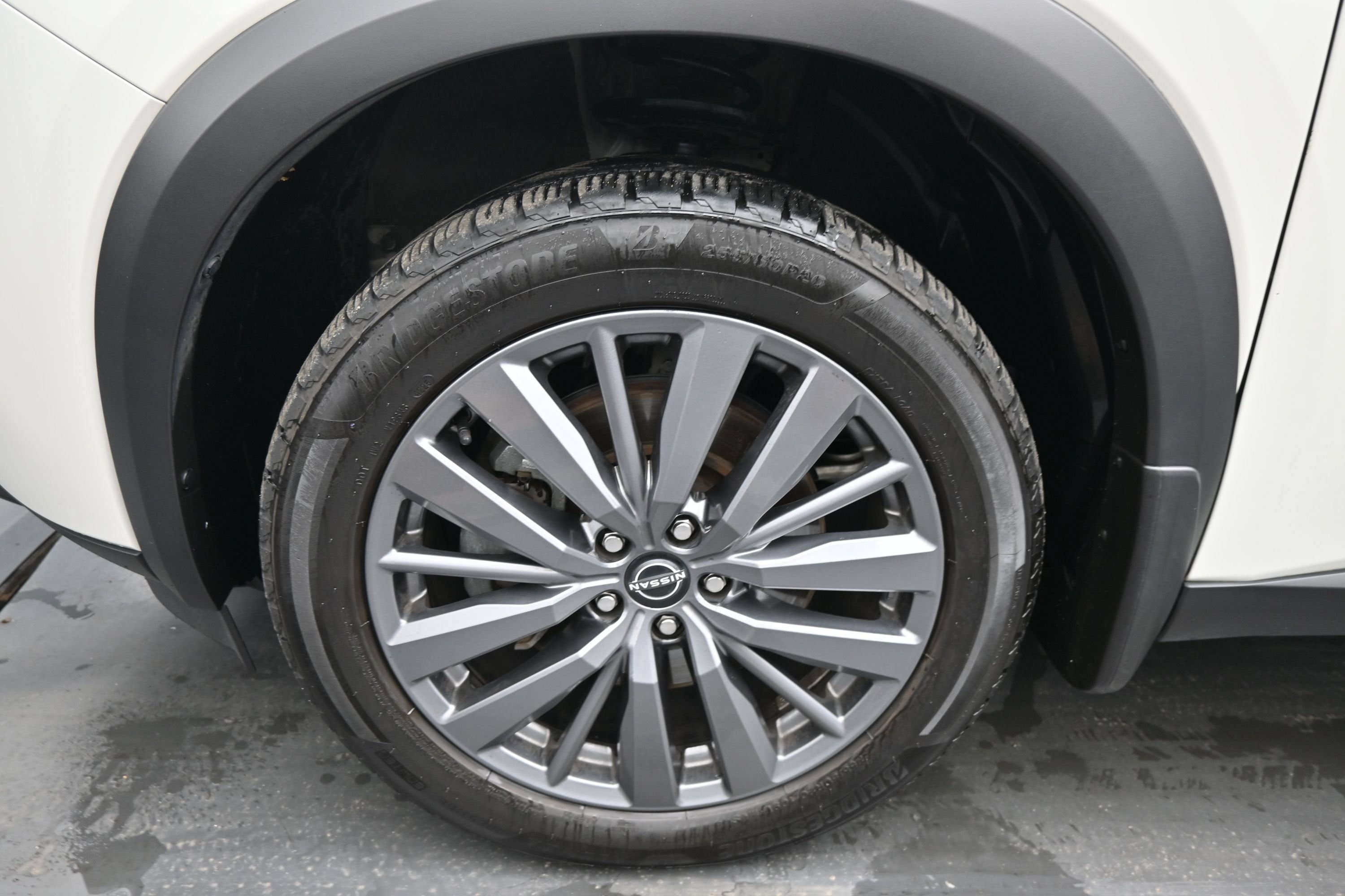 2024 Nissan Pathfinder SL FWD