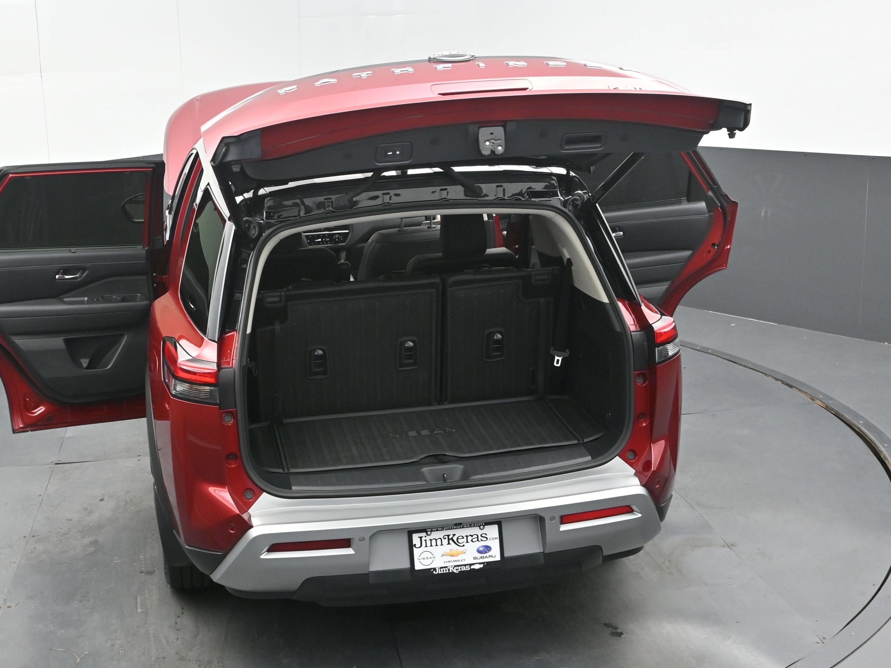 2022 Nissan Pathfinder Platinum 2WD