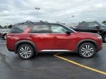 2022 Nissan Pathfinder Platinum 2WD