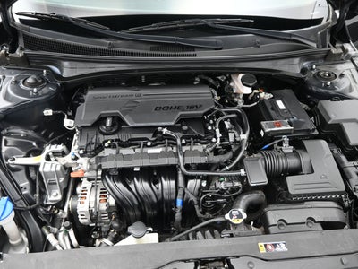 2022 Hyundai Elantra SE