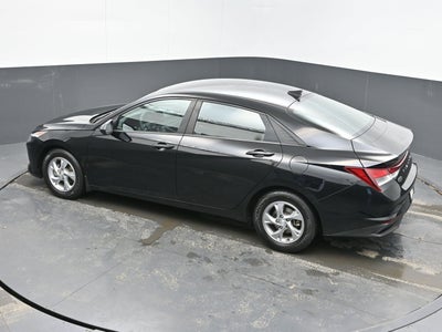 2022 Hyundai Elantra SE