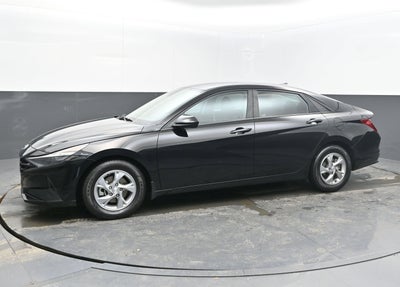 2022 Hyundai Elantra SE