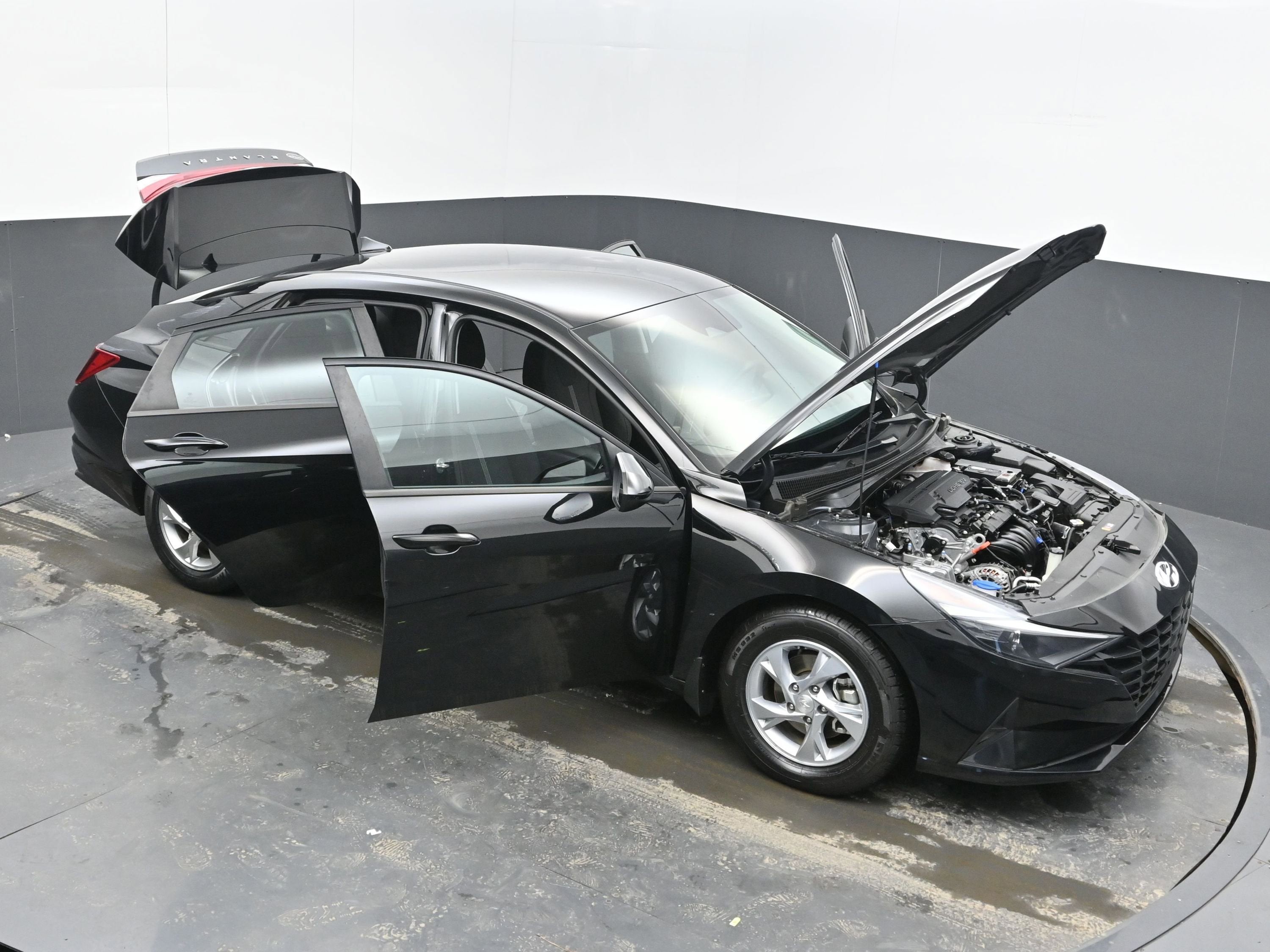 2022 Hyundai Elantra SE