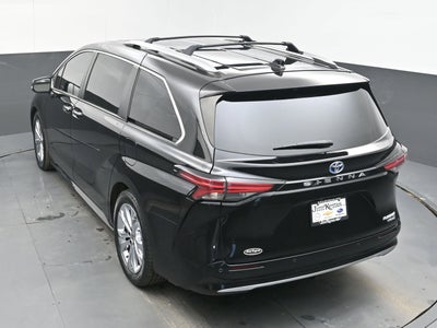 2022 Toyota Sienna Platinum