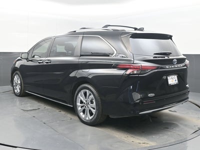 2022 Toyota Sienna Platinum