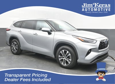 2022 Toyota Highlander Hybrid XLE