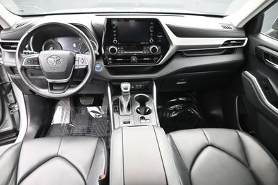 2022 Toyota Highlander Hybrid XLE