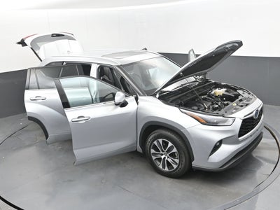 2022 Toyota Highlander Hybrid XLE