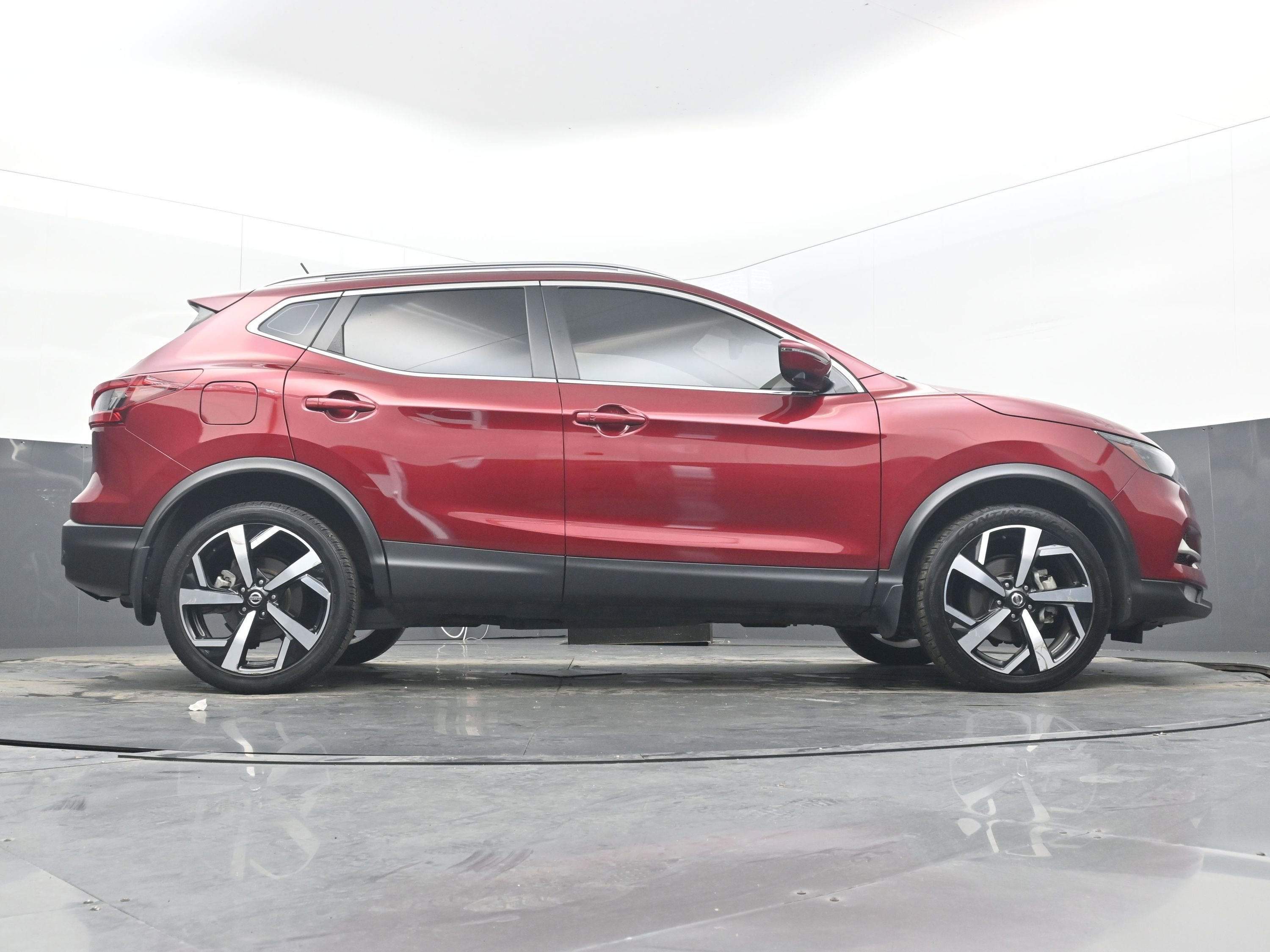 2021 Nissan Rogue Sport SL FWD Xtronic CVT