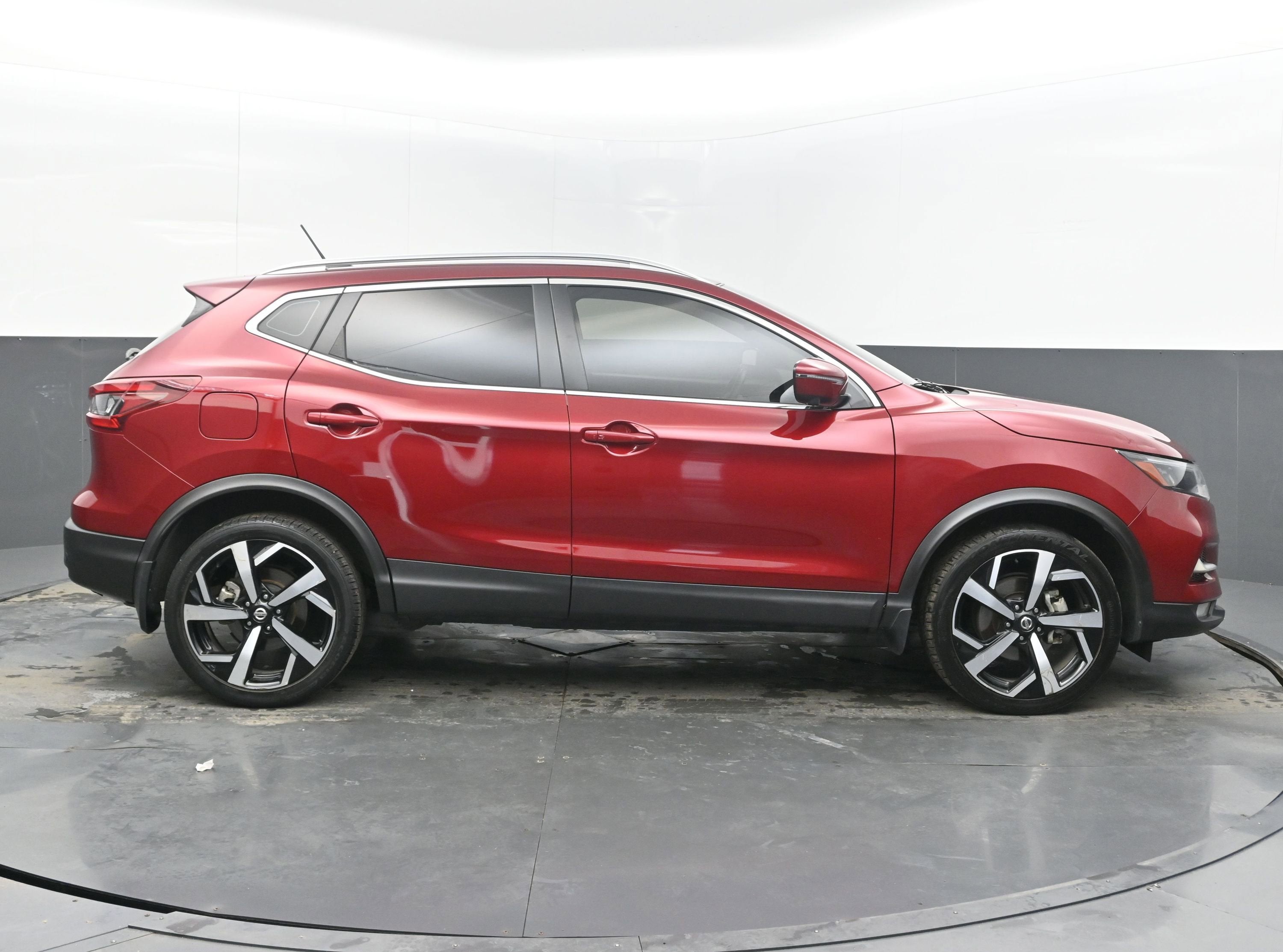 2021 Nissan Rogue Sport SL FWD Xtronic CVT