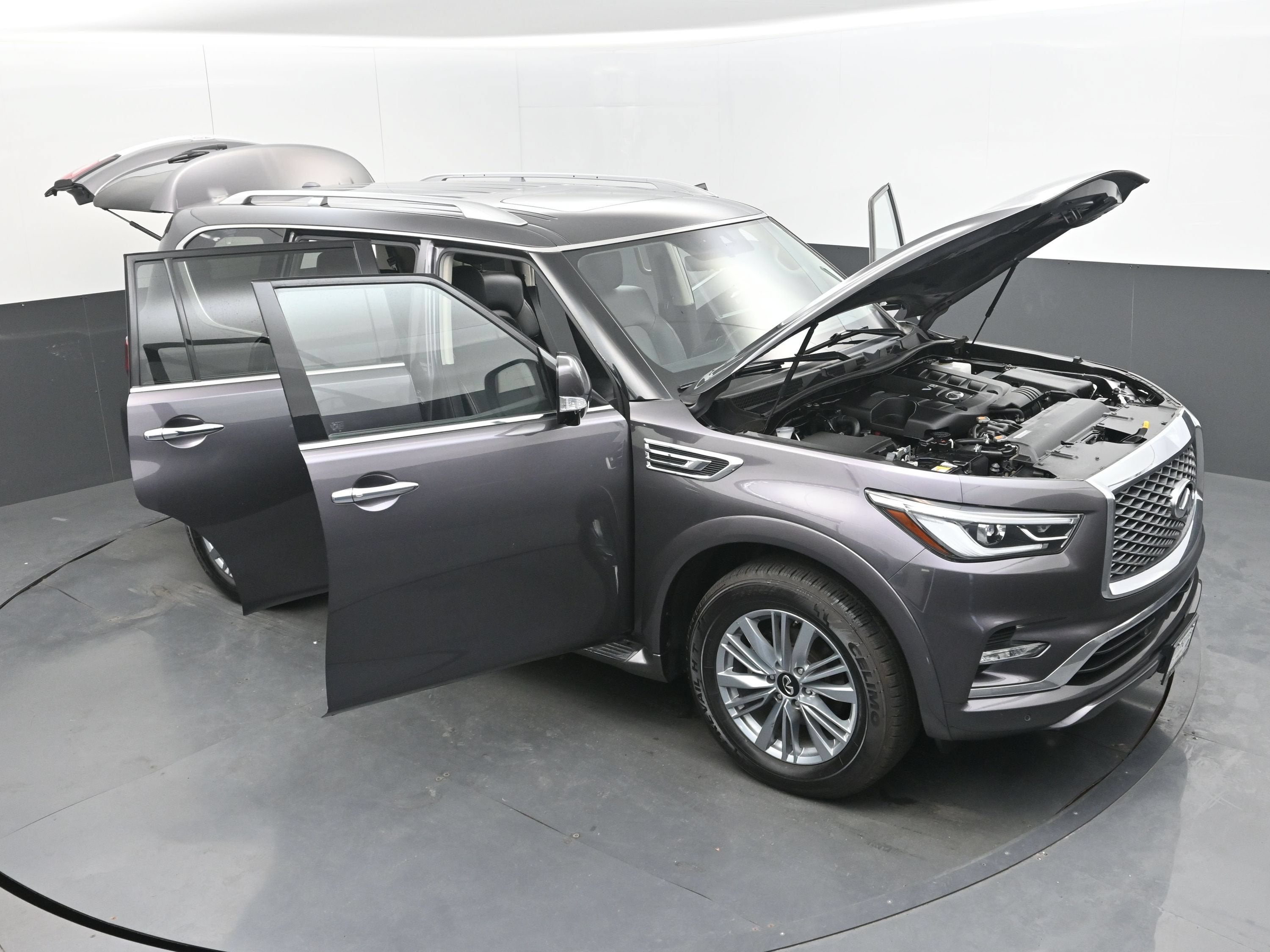 2024 INFINITI QX80 LUXE AWD