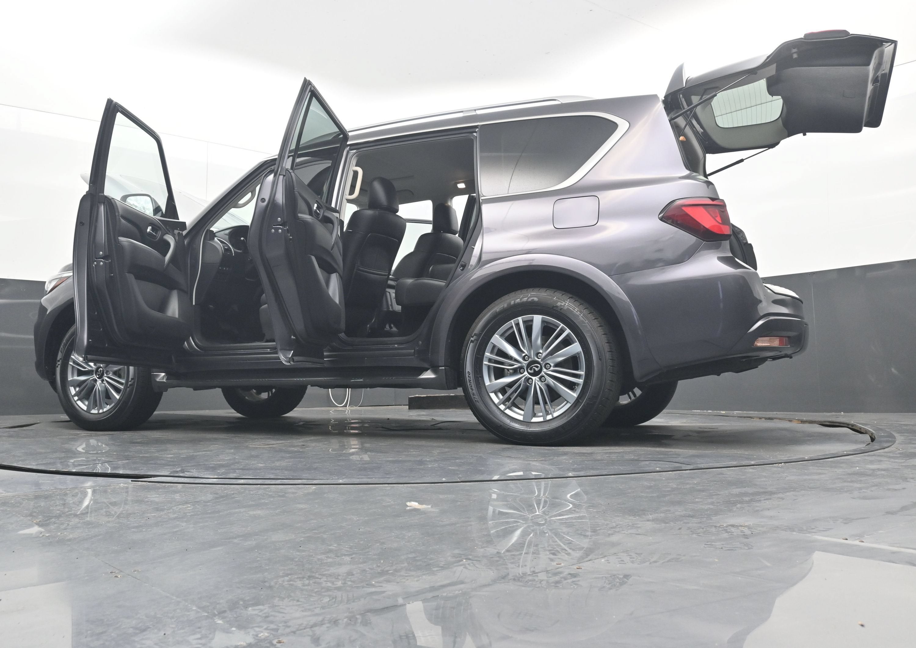 2024 INFINITI QX80 LUXE AWD