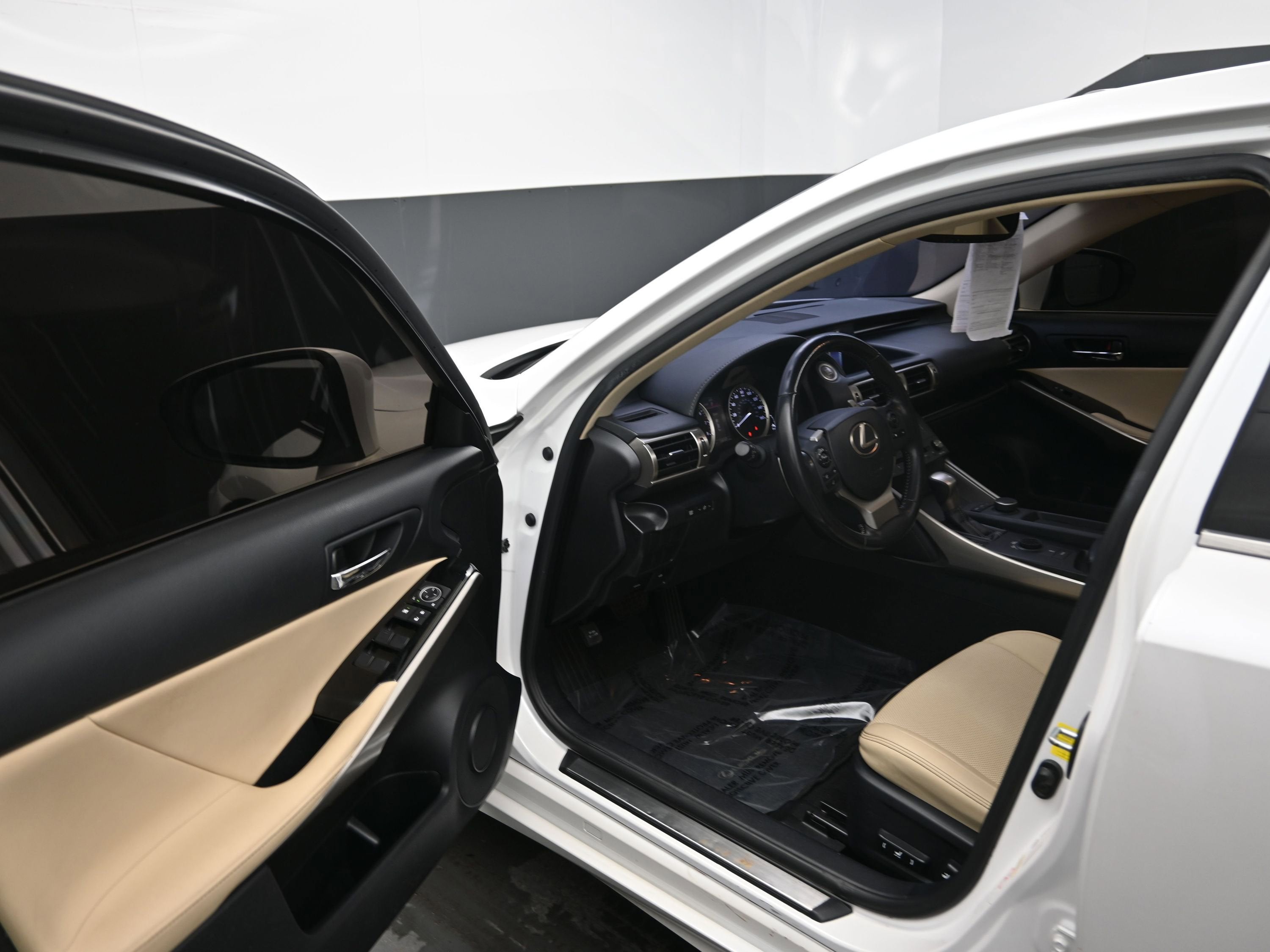 2016 Lexus IS 200t NA