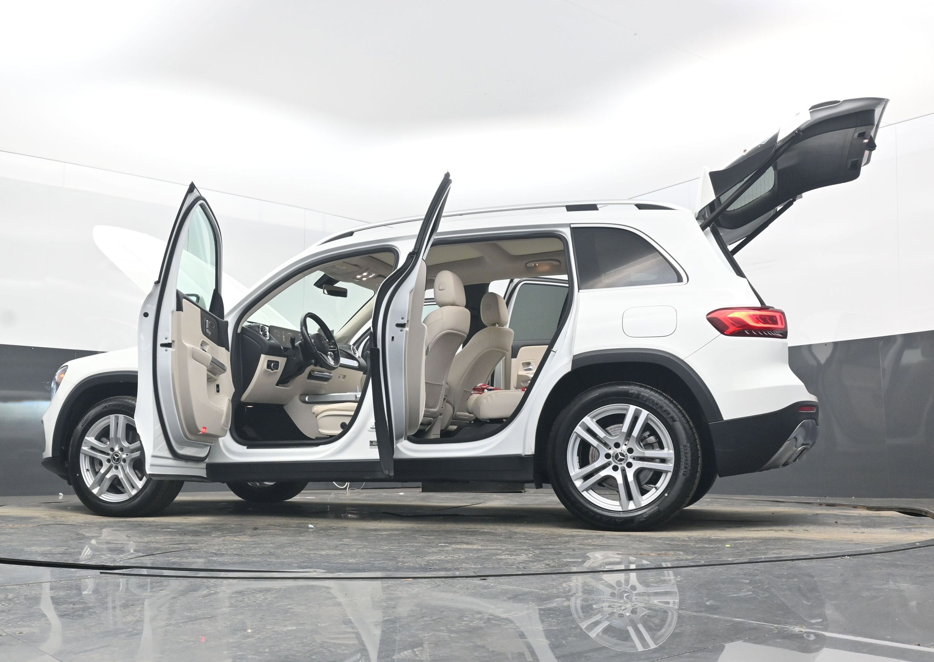 2023 Mercedes-Benz GLB 250 4MATIC®