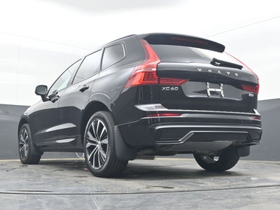2023 Volvo XC60 B5 Plus Dark Theme