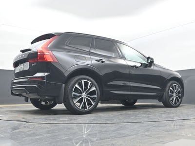 2023 Volvo XC60 B5 Plus Dark Theme