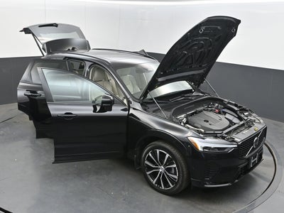 2023 Volvo XC60 B5 Plus Dark Theme