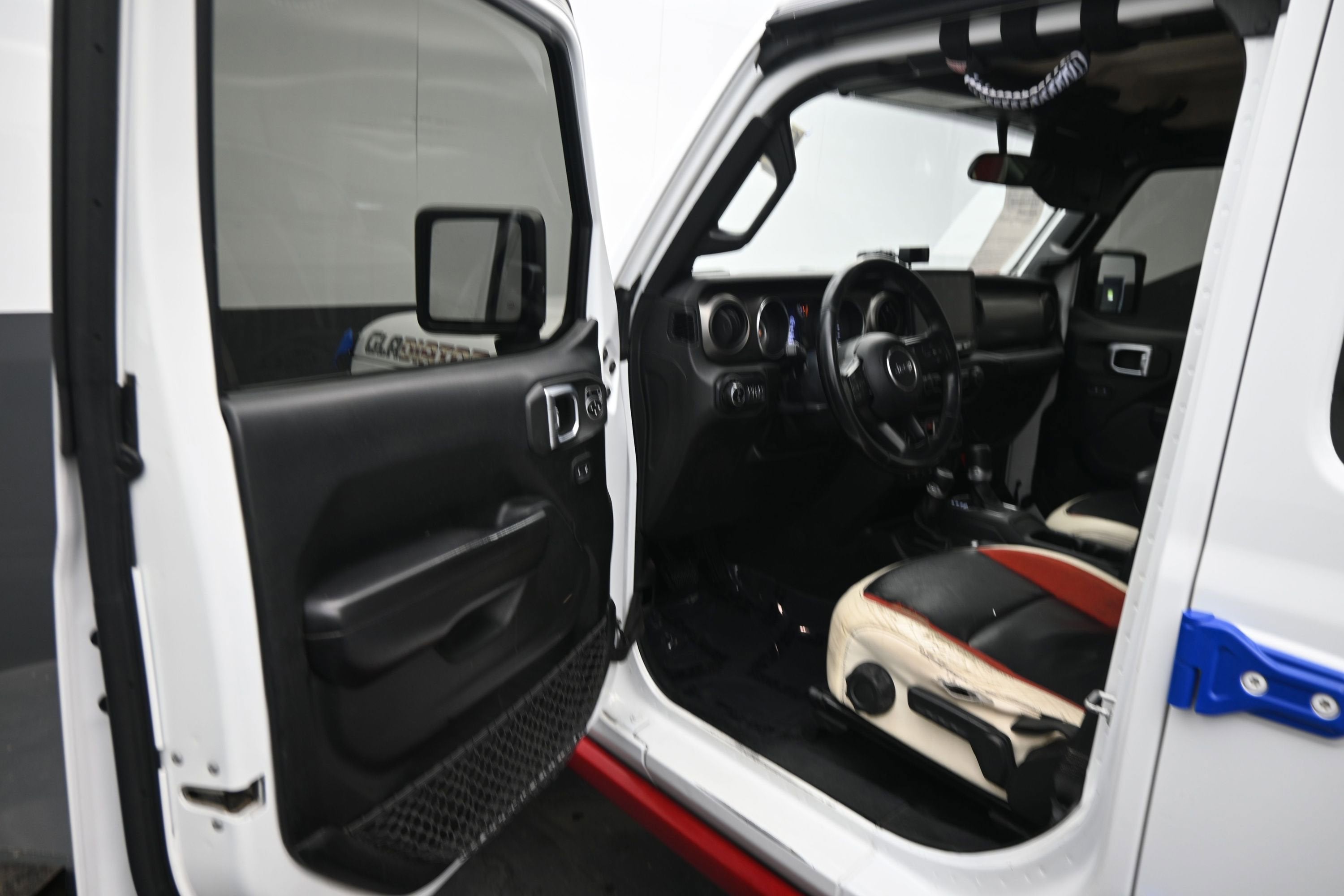 2020 Jeep Gladiator Sport S - Photo 17