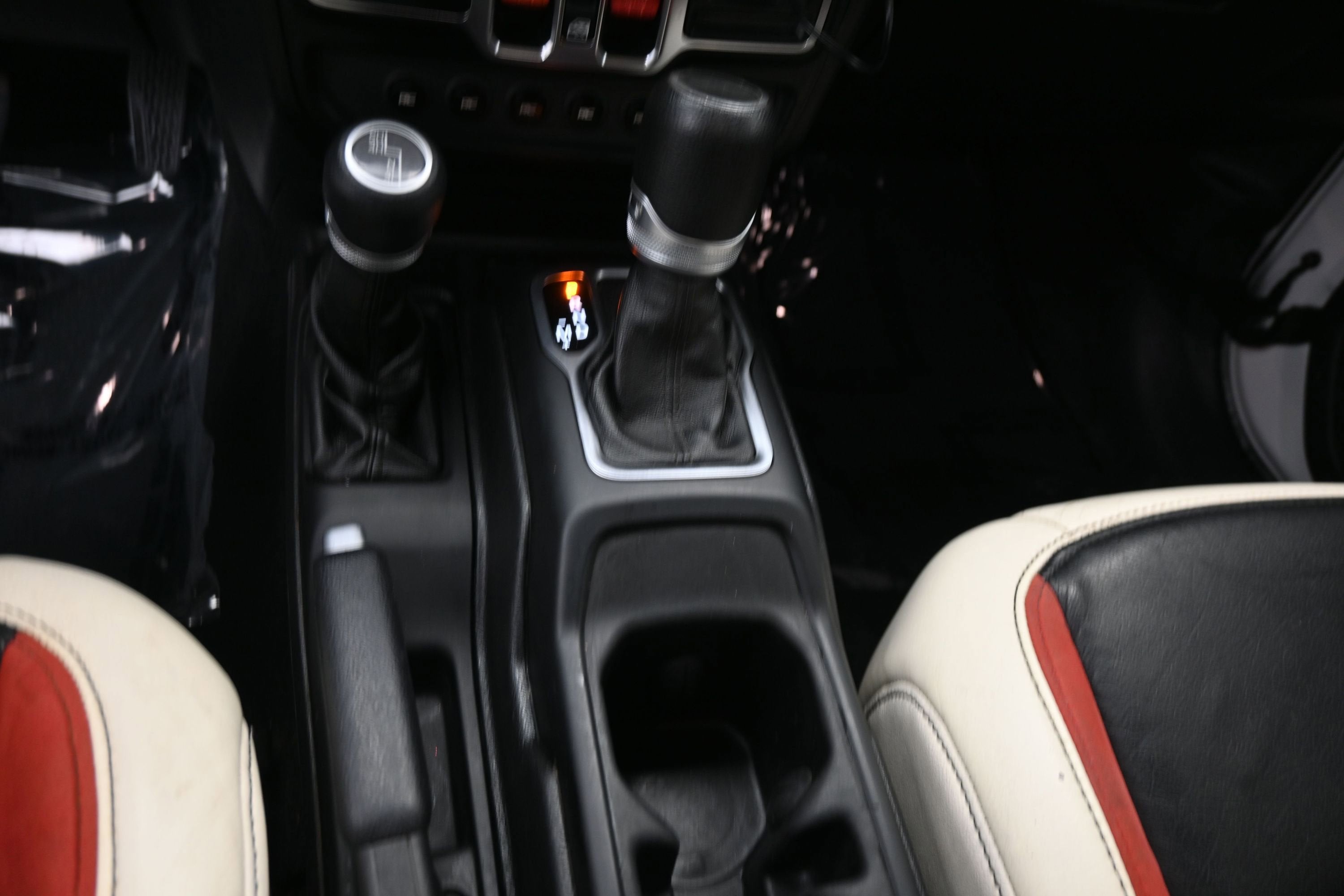 2020 Jeep Gladiator Sport S - Photo 18