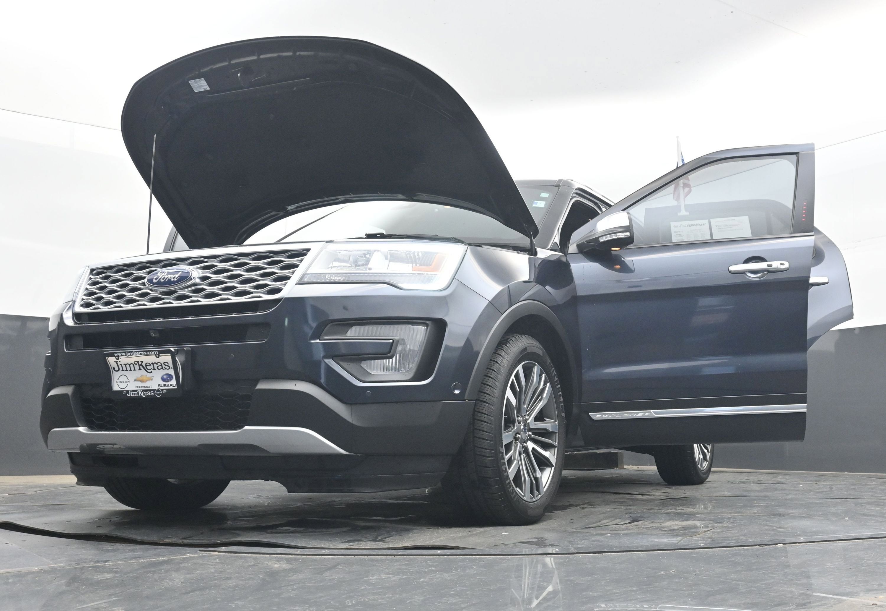 2017 Ford Explorer Platinum