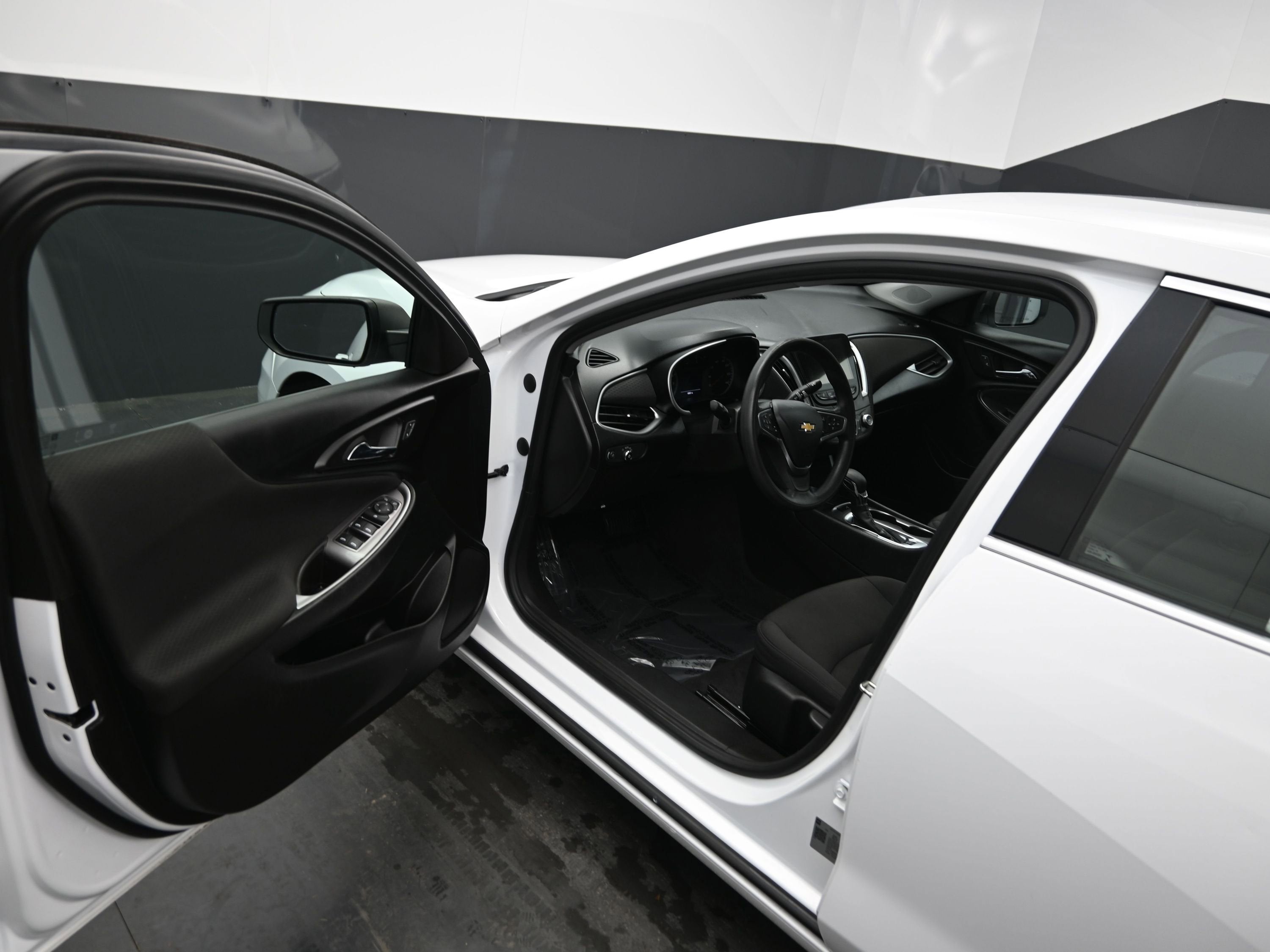 2023 Chevrolet Malibu LS