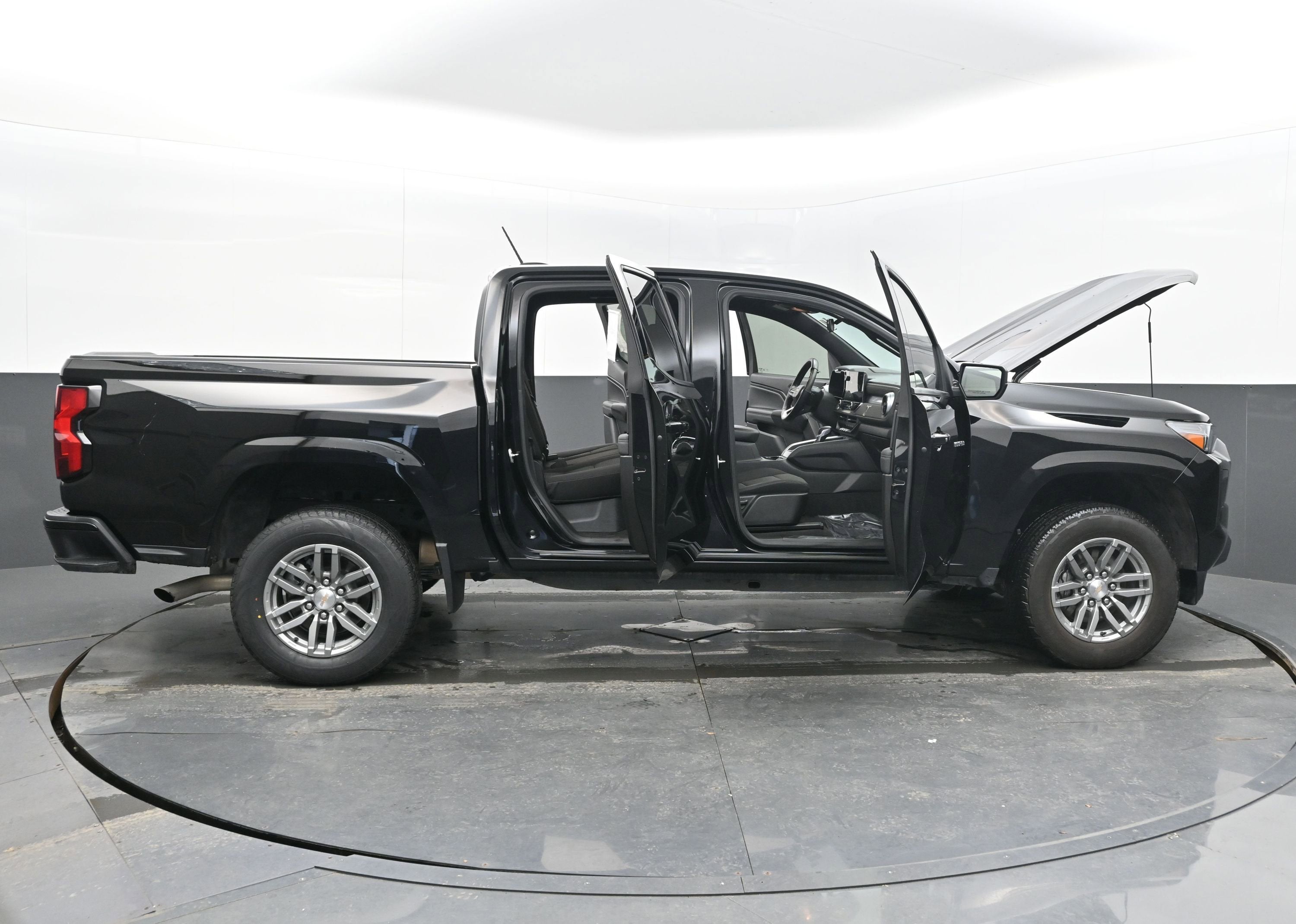 2024 Chevrolet Colorado 2WD LT