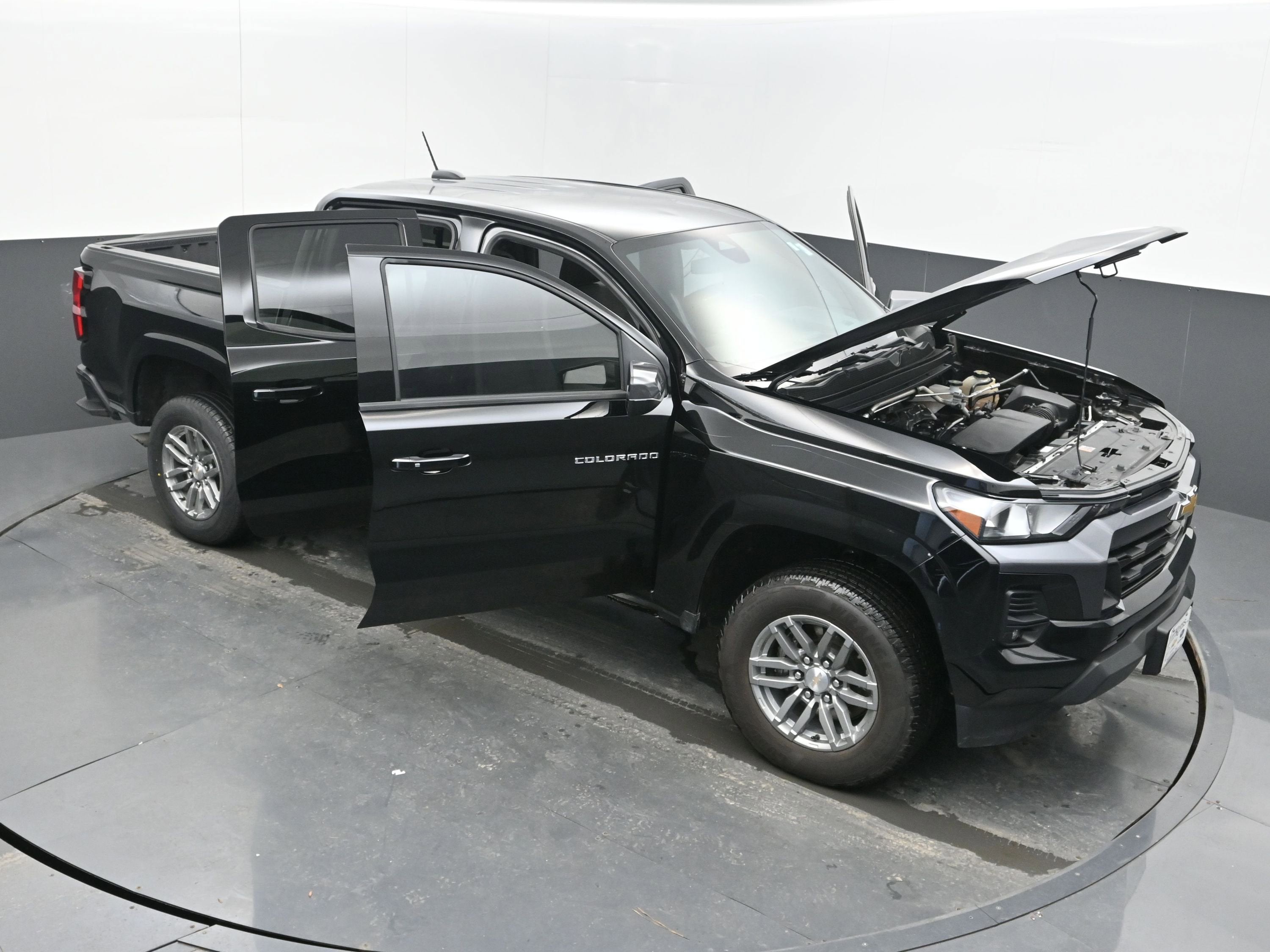 2024 Chevrolet Colorado 2WD LT