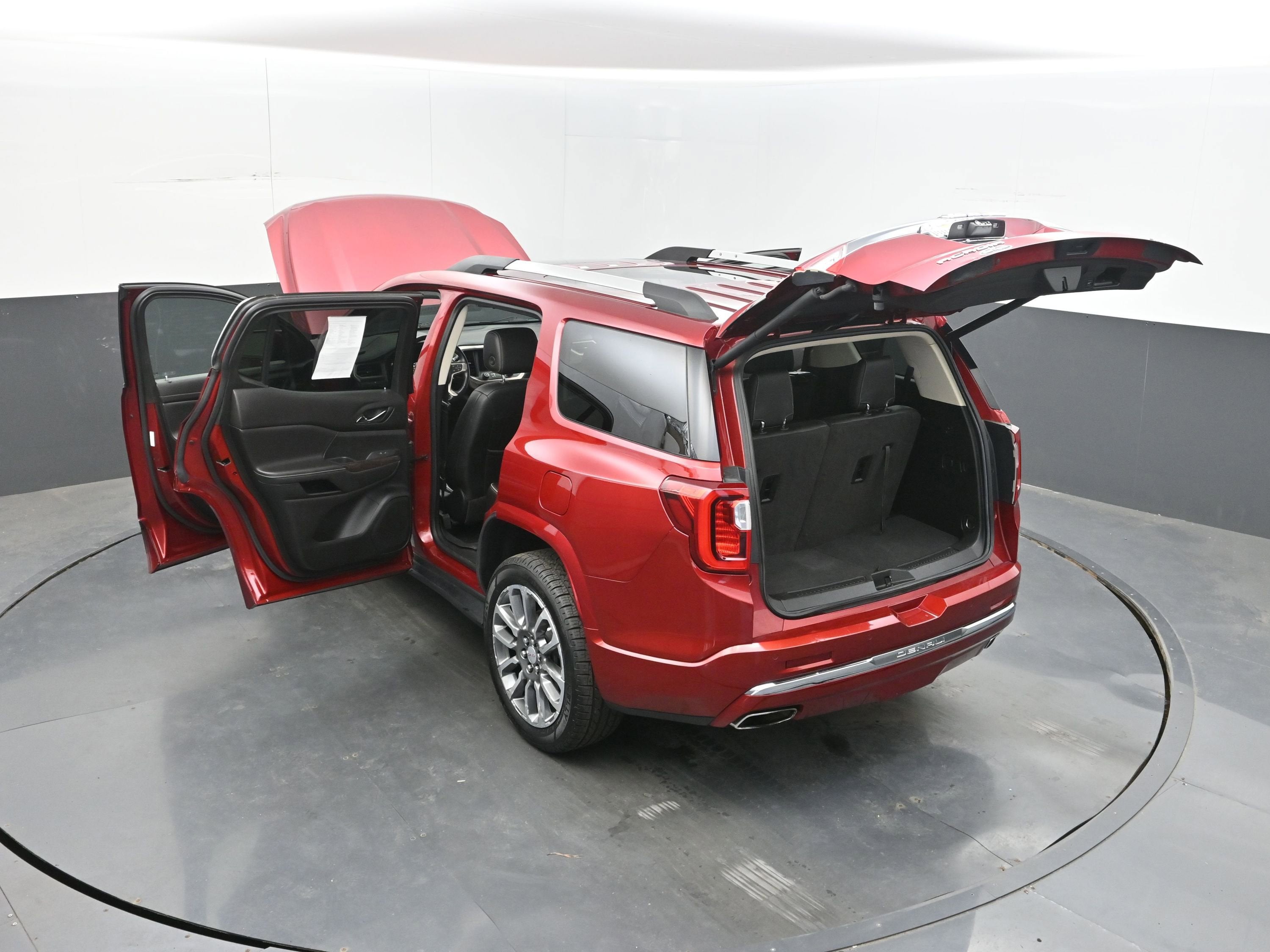 2022 GMC Acadia Denali