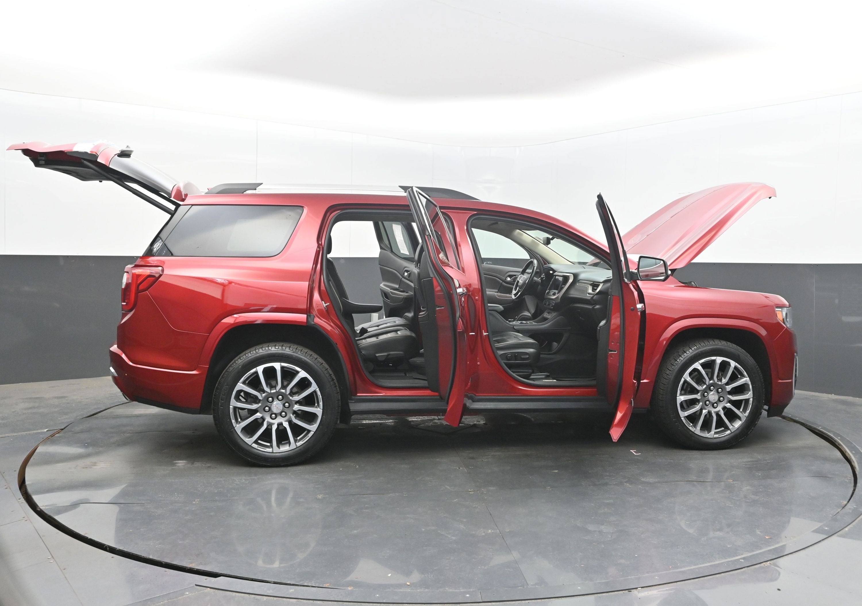 2022 GMC Acadia Denali