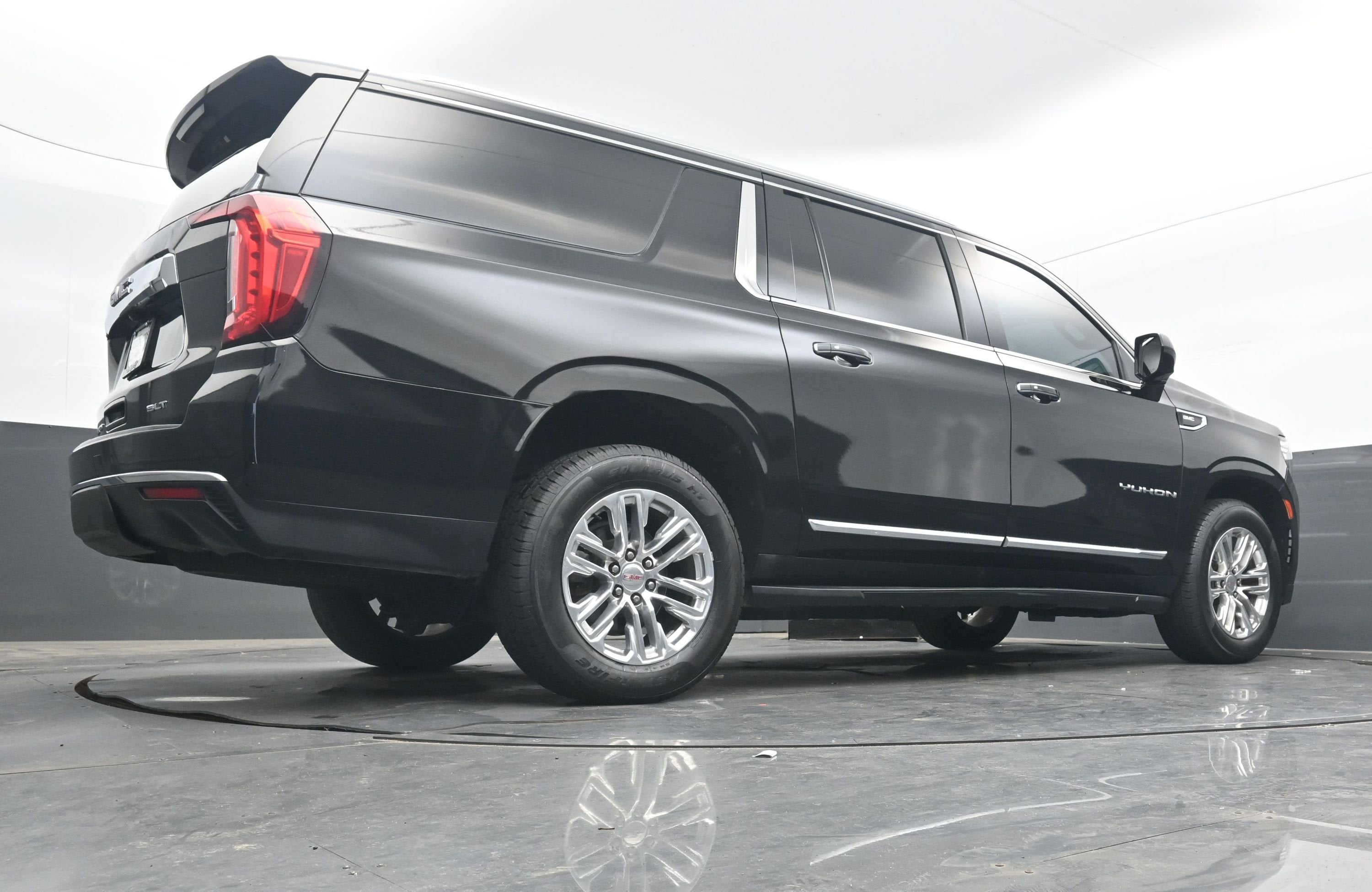 2021 GMC Yukon XL SLT