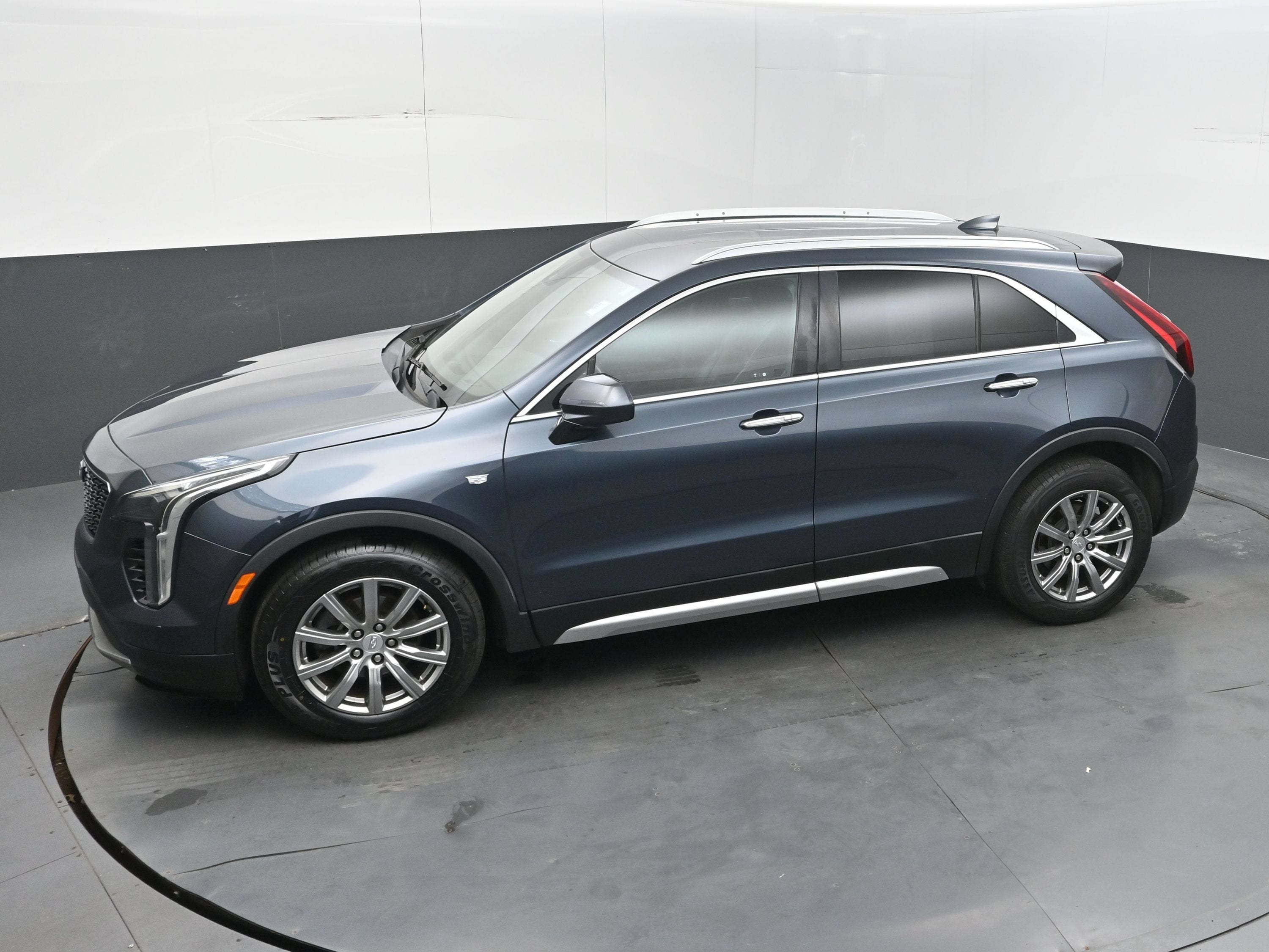 2020 Cadillac XT4 FWD Premium Luxury