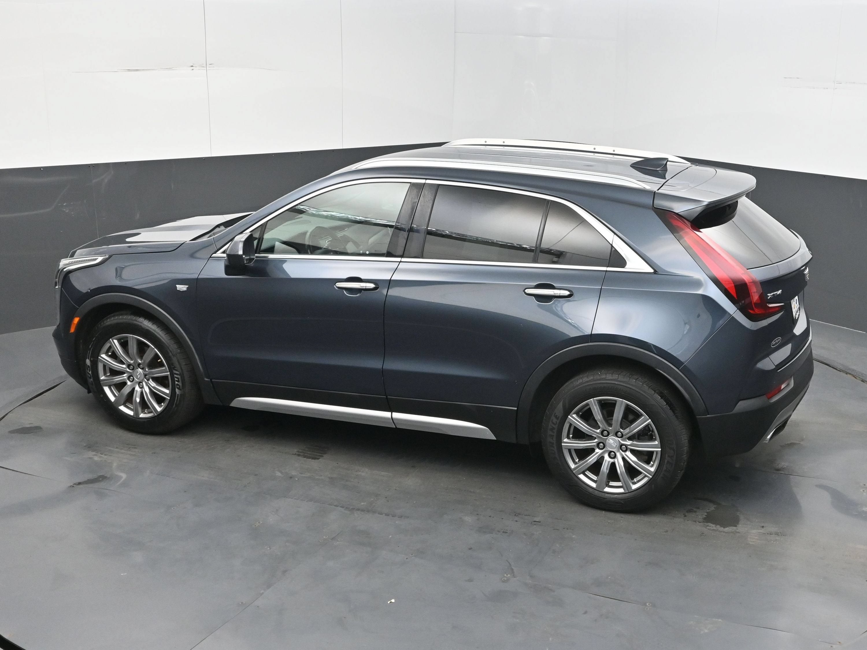 2020 Cadillac XT4 FWD Premium Luxury