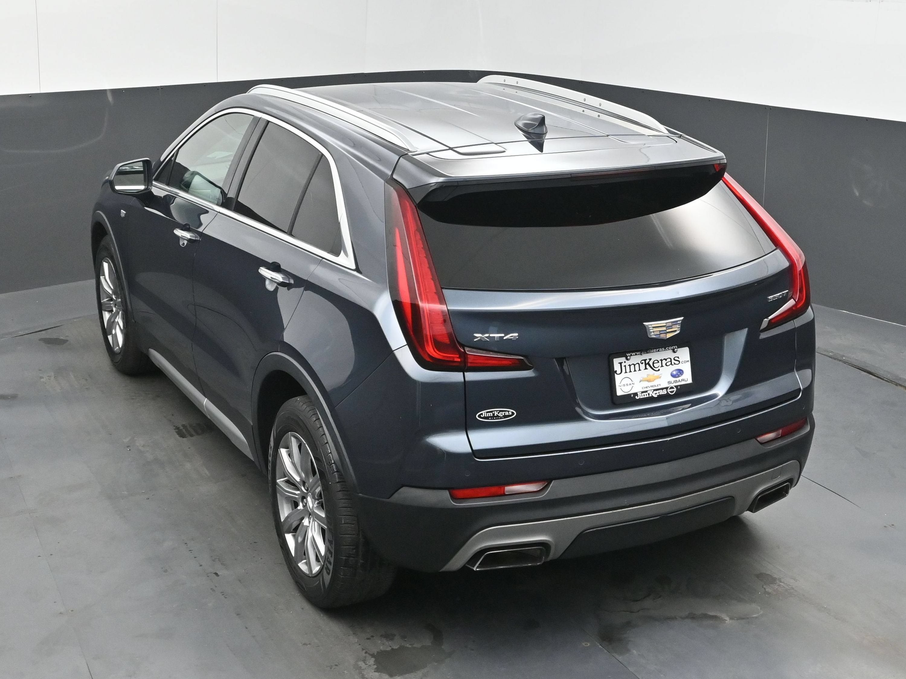 2020 Cadillac XT4 FWD Premium Luxury