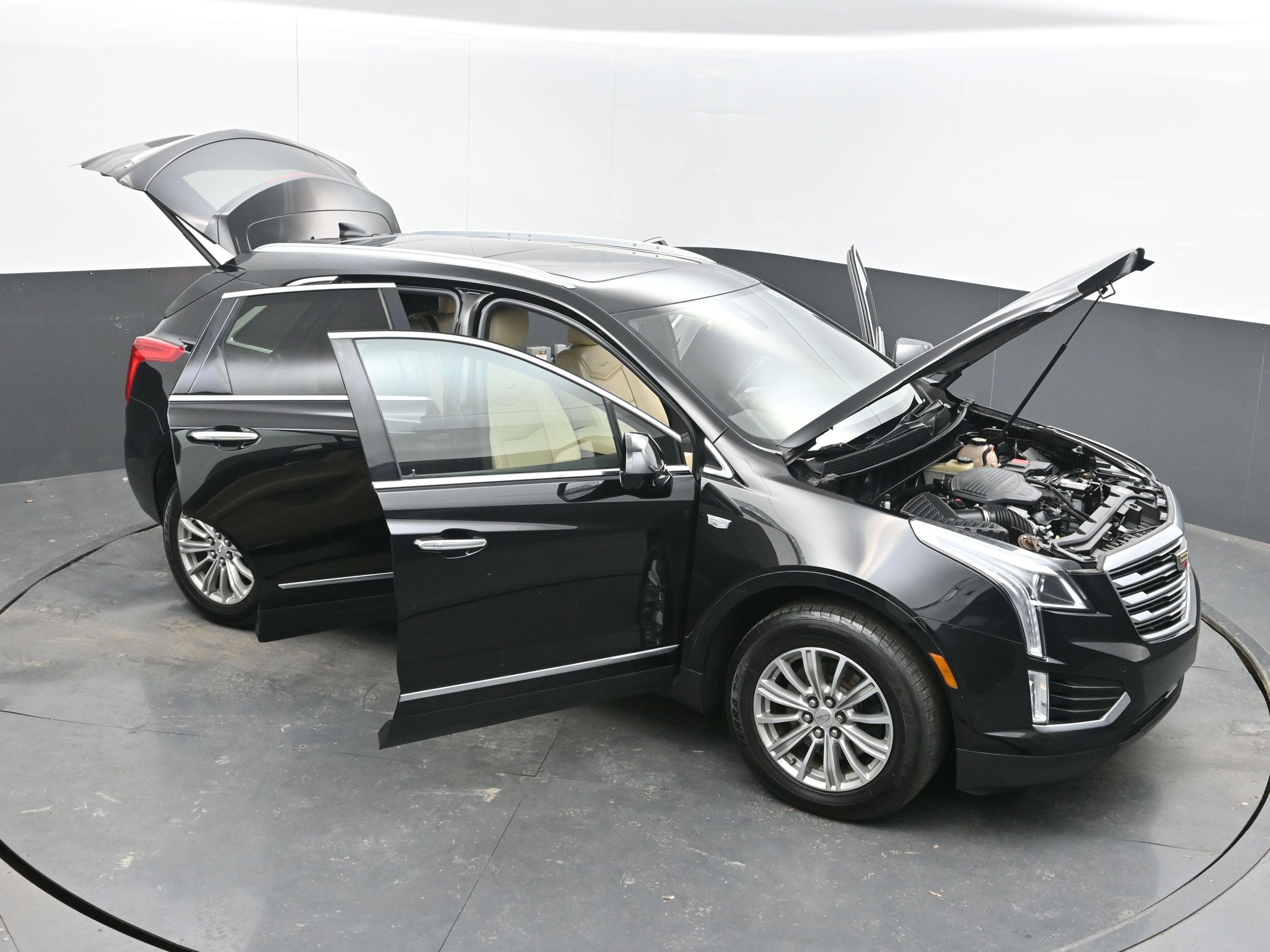 2018 Cadillac XT5 Luxury FWD