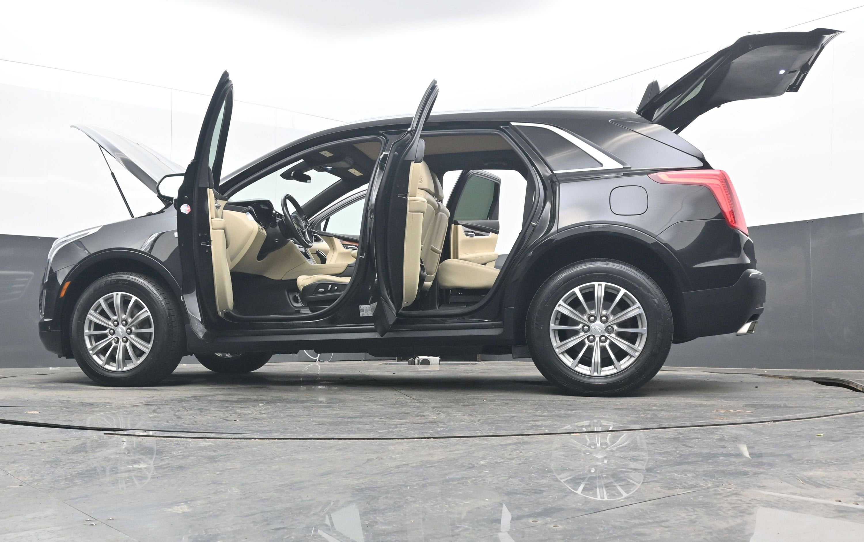 2018 Cadillac XT5 Luxury FWD