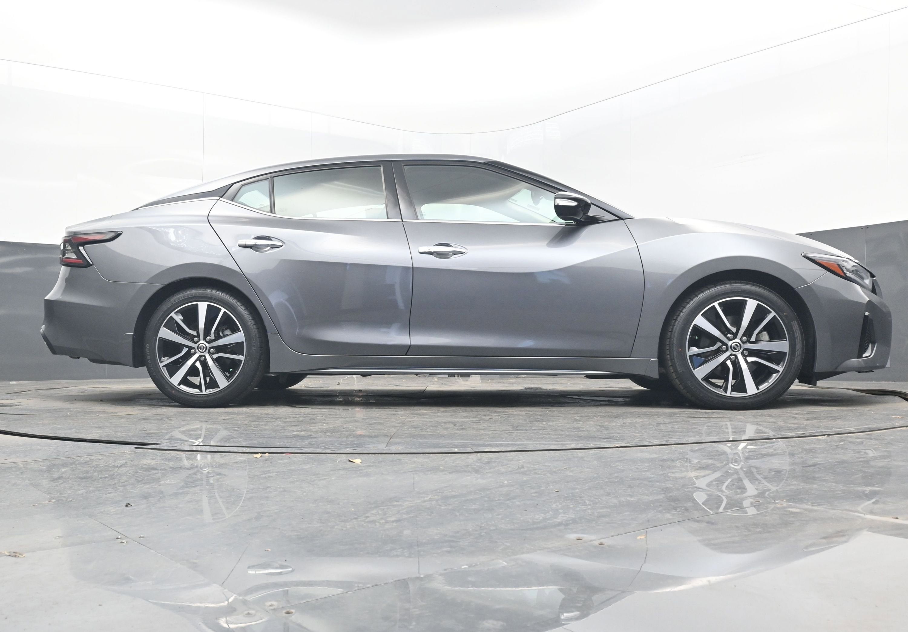 2021 Nissan Maxima SV