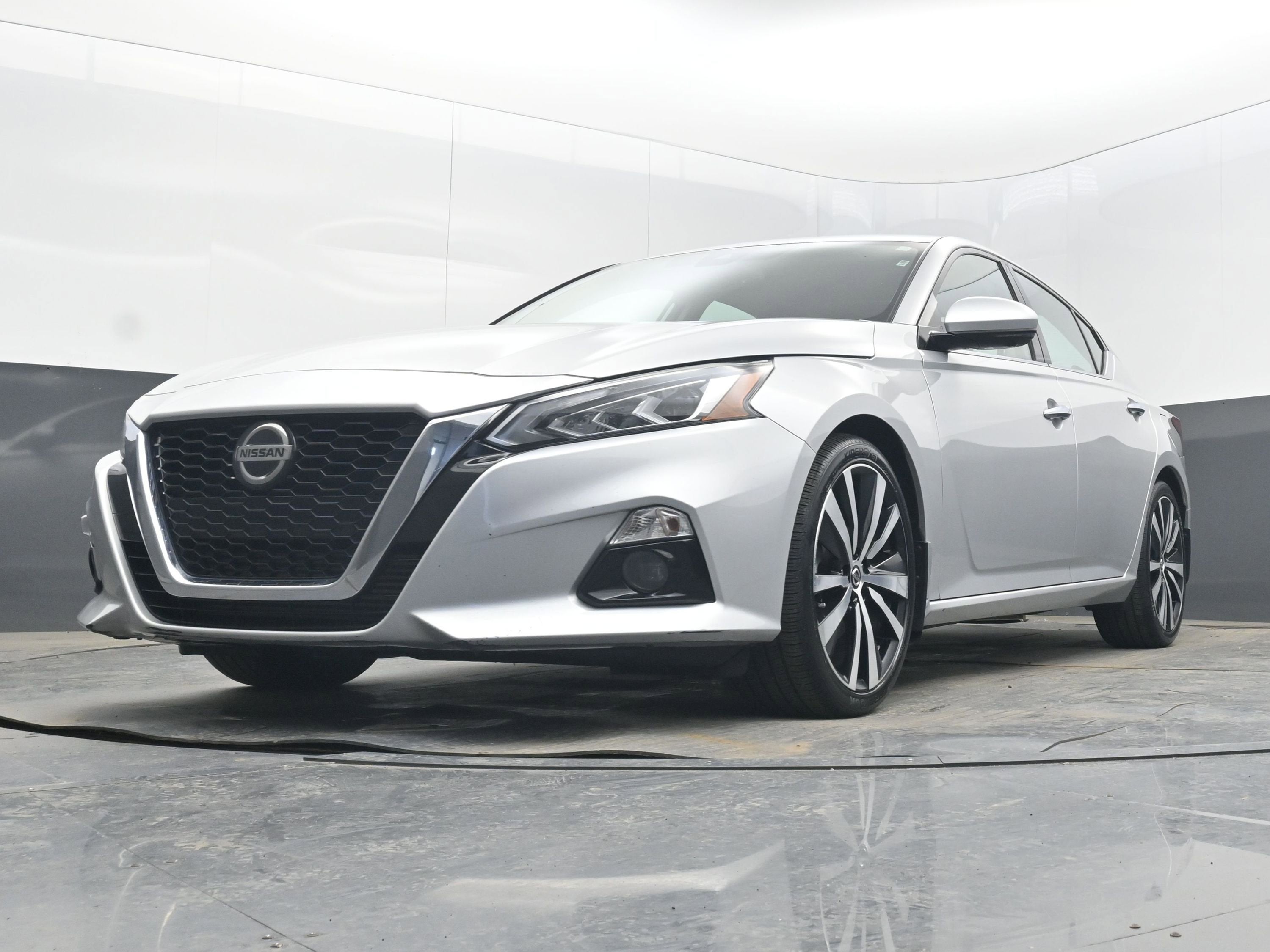2020 Nissan Altima 2.0 Platinum