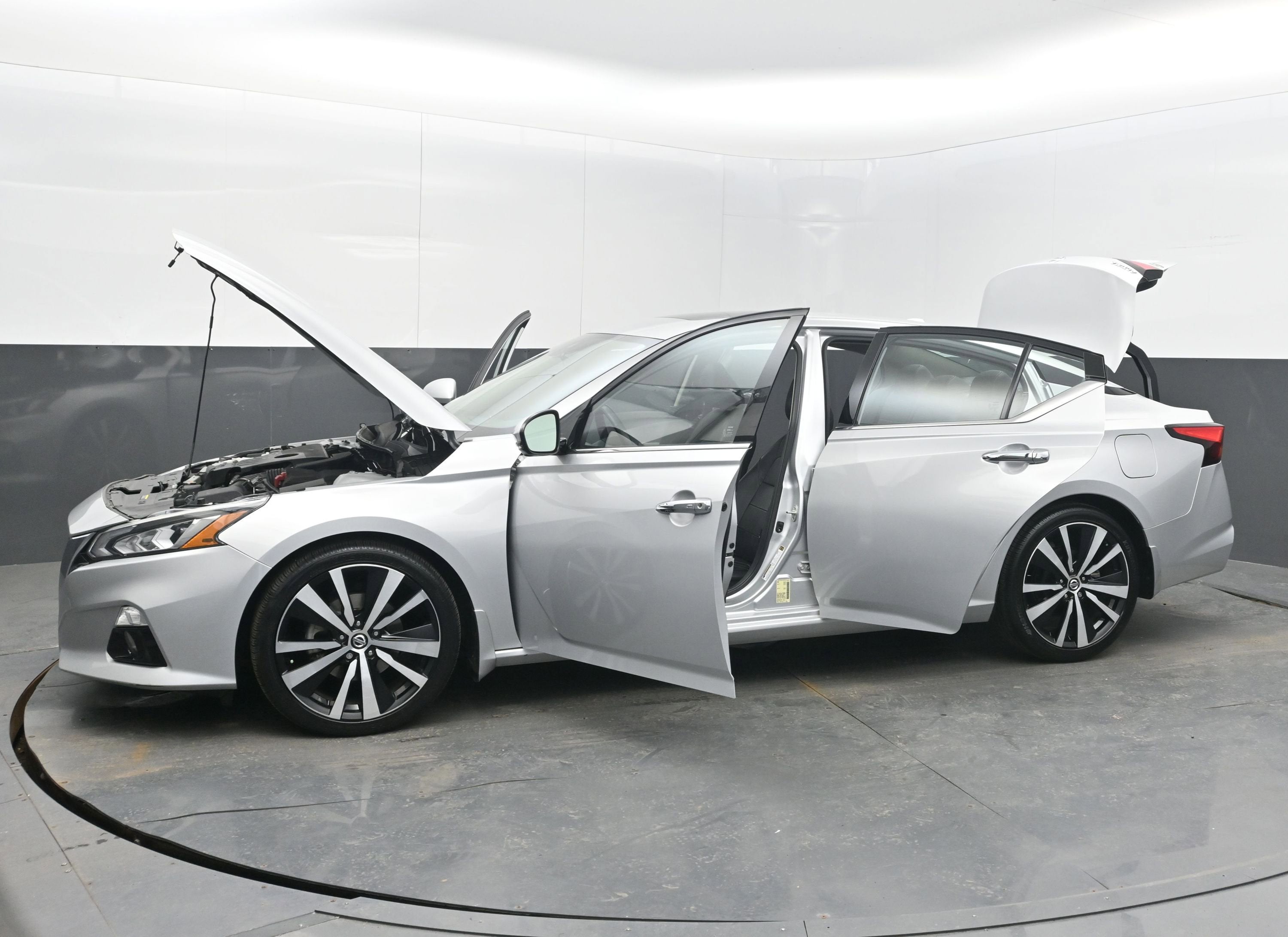 2020 Nissan Altima 2.0 Platinum