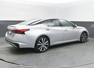 2020 Nissan Altima 2.0 Platinum