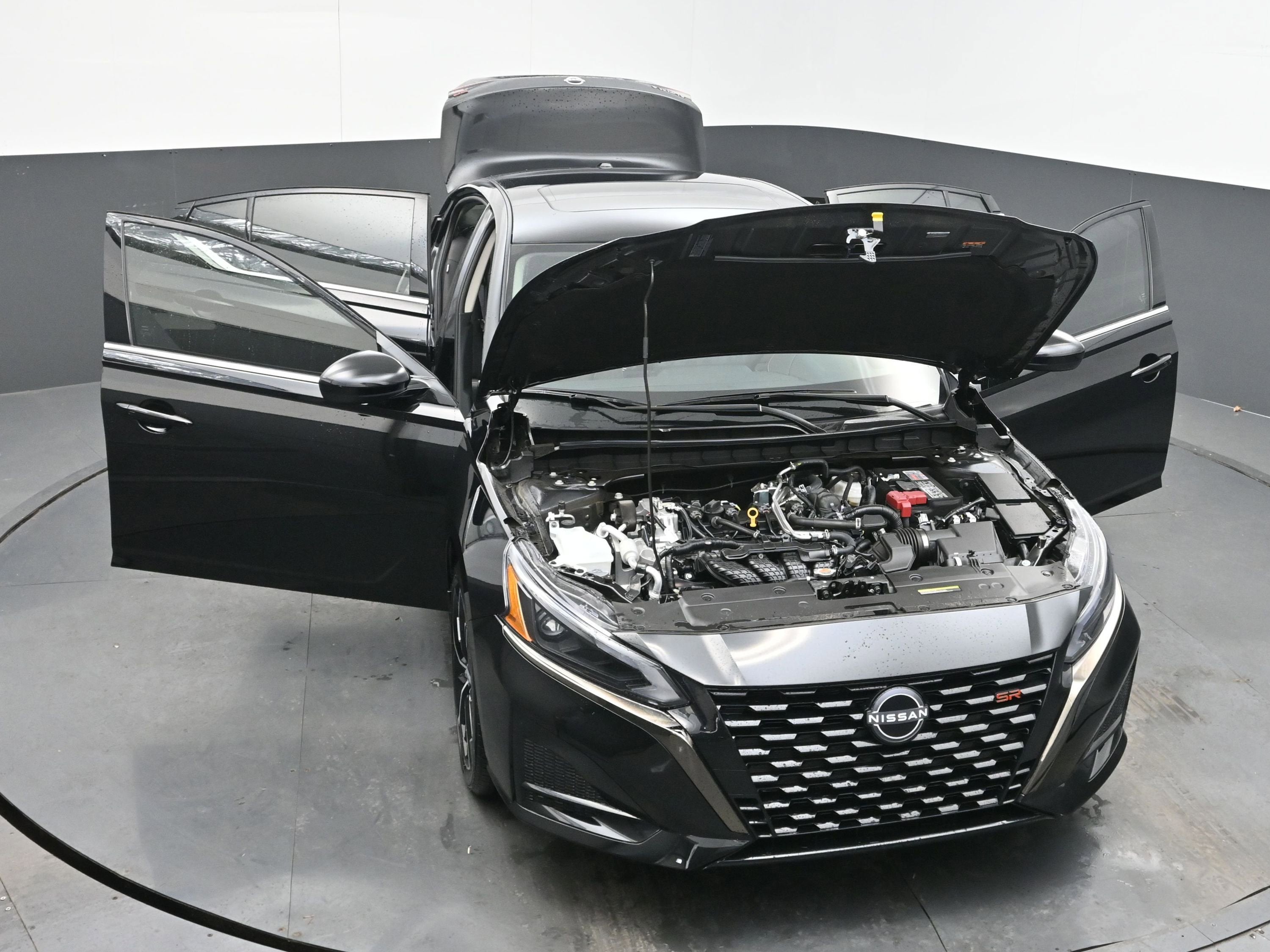 2025 Nissan ALTIMA SR