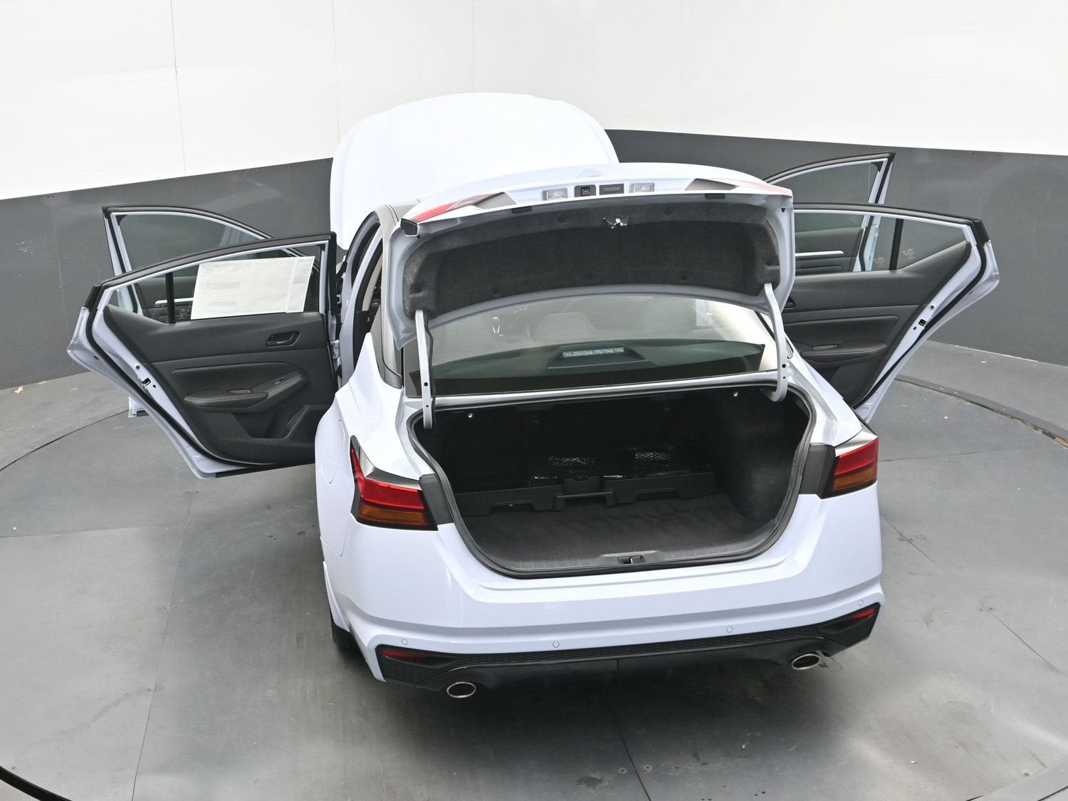 2026 Nissan ALTIMA SR