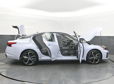 2026 Nissan ALTIMA SR