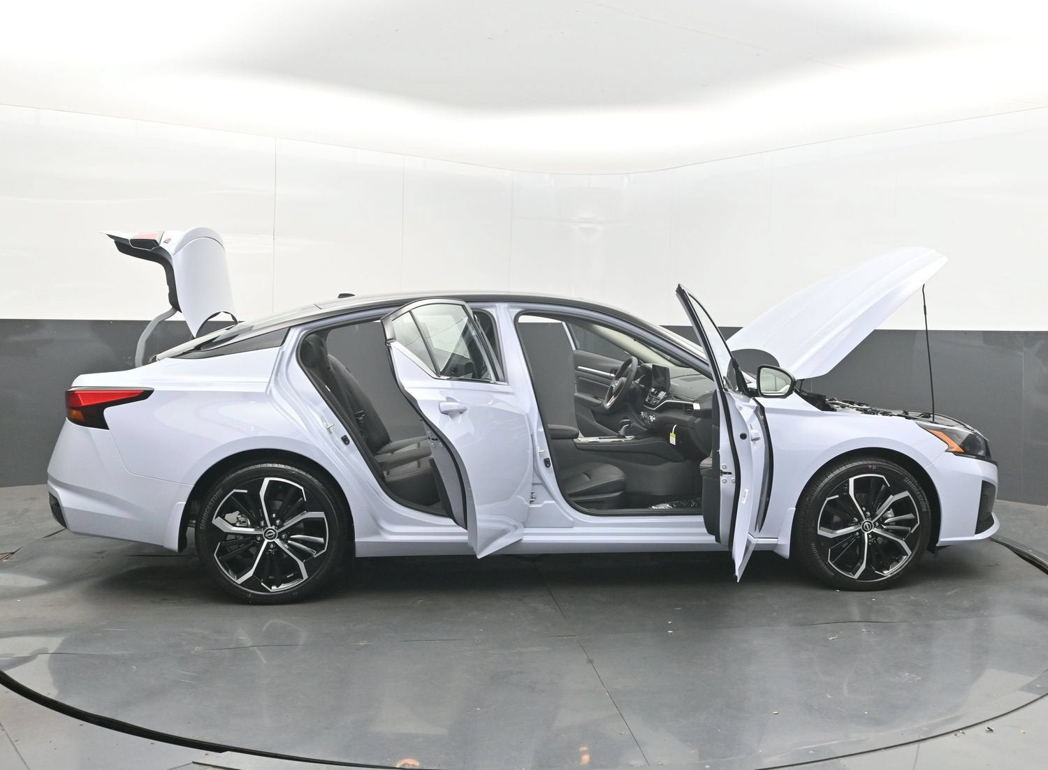 2026 Nissan ALTIMA SR
