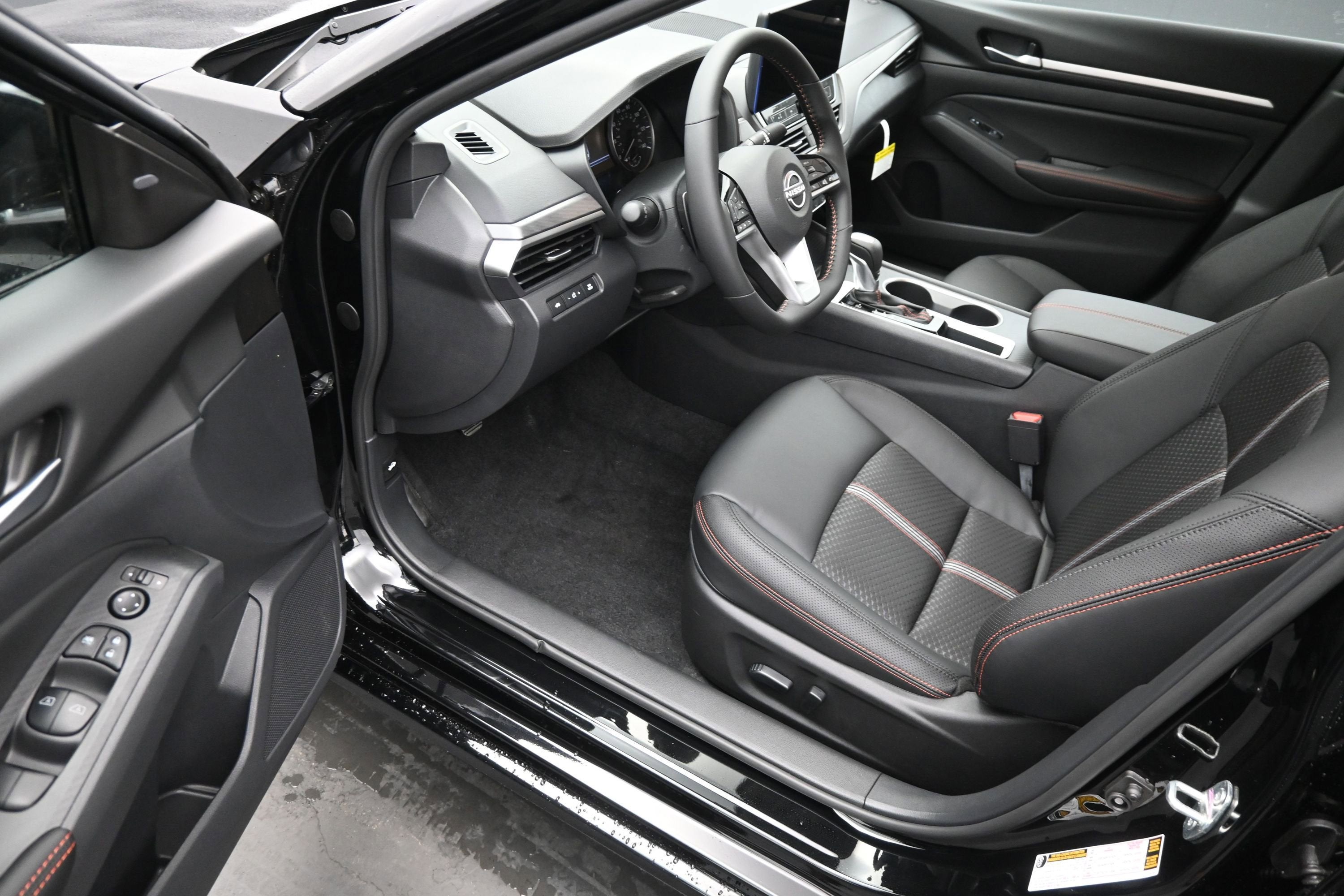 2026 Nissan ALTIMA SR